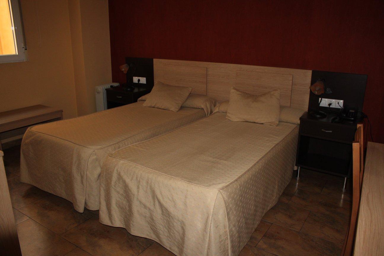 Hotel Los Chiles Villanueva Del Arzobispo Extérieur photo