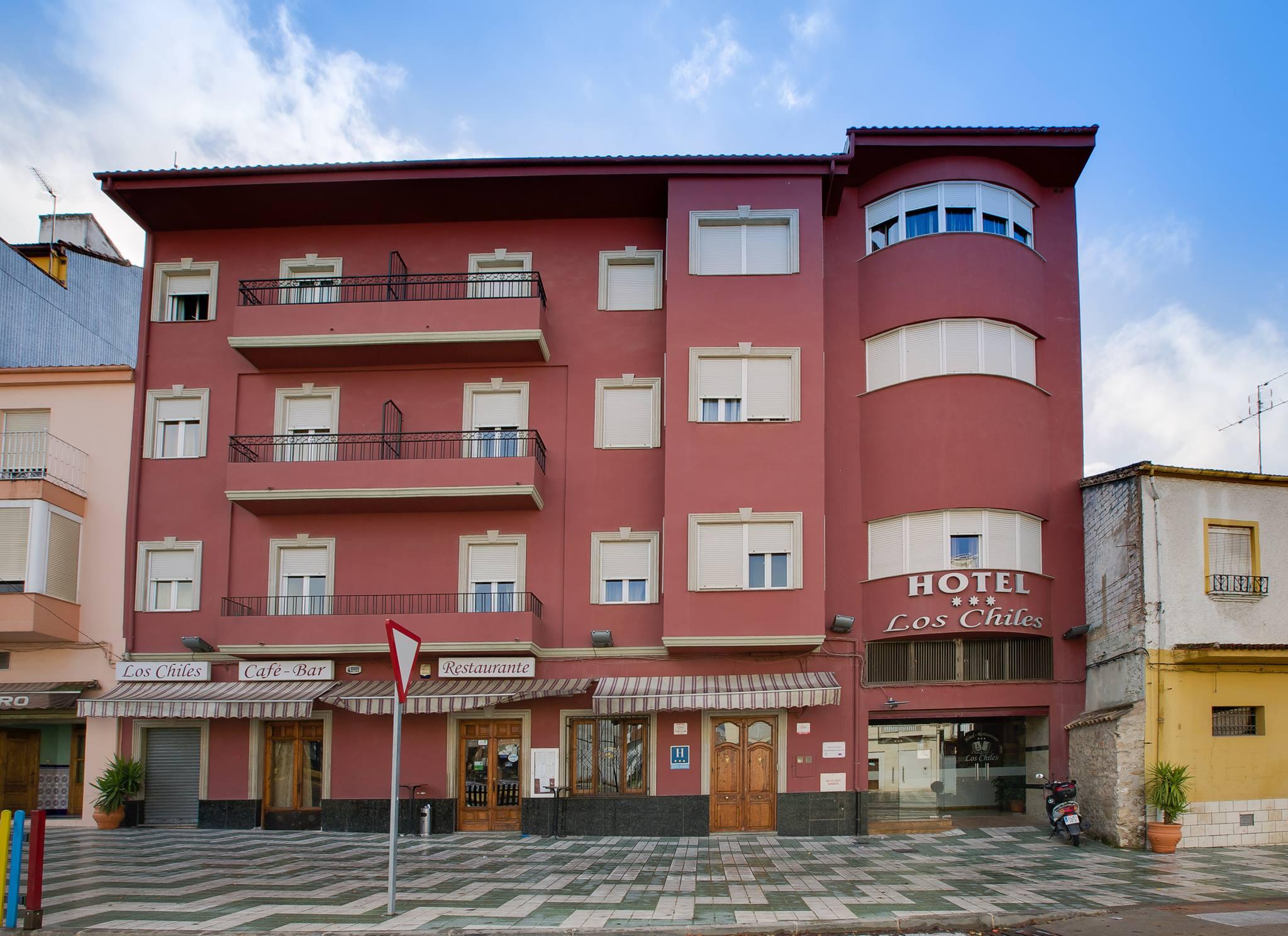 Hotel Los Chiles Villanueva Del Arzobispo Extérieur photo
