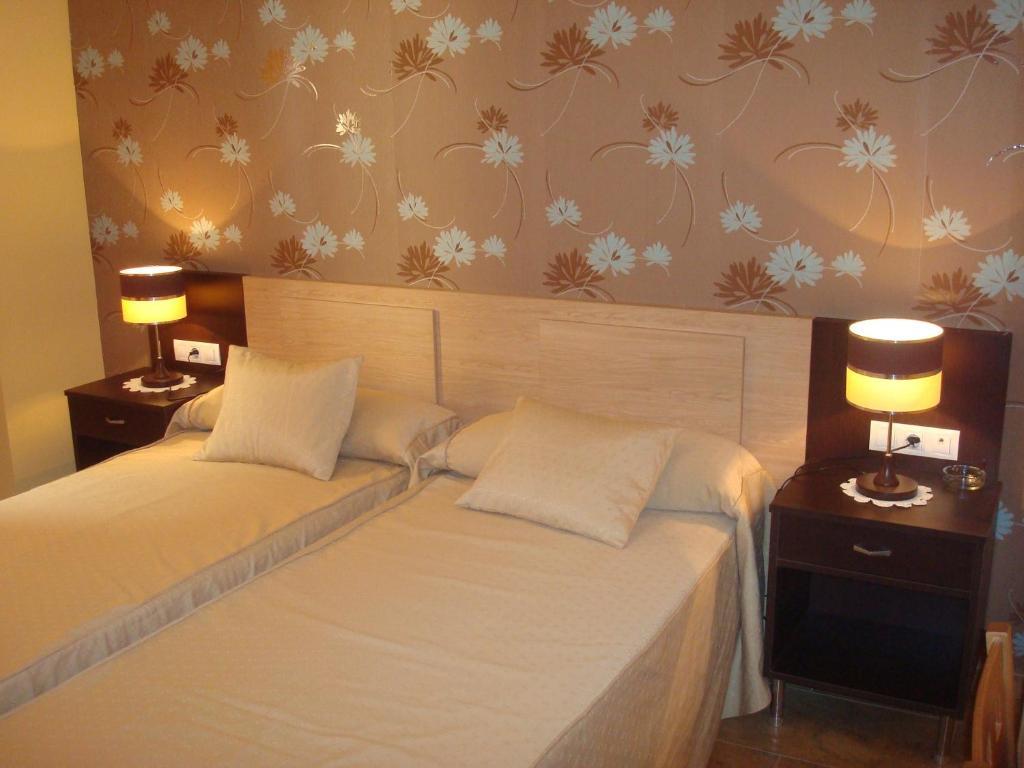 Hotel Los Chiles Villanueva Del Arzobispo Chambre photo